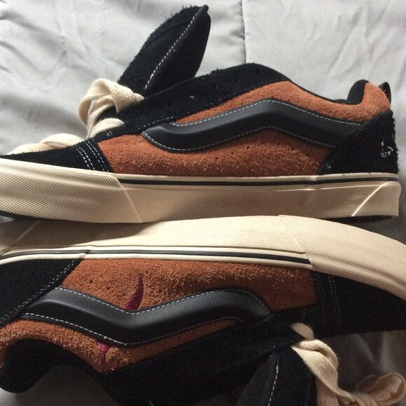 Disney X Vans Knu Skool 100th Anniversary Unisex Shoes Men's Size 13 - Picture 4 of 12